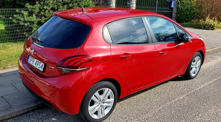 Peugeot 208 cena 27900 przebieg: 94000, rok produkcji 2016 z Prudnik małe 106